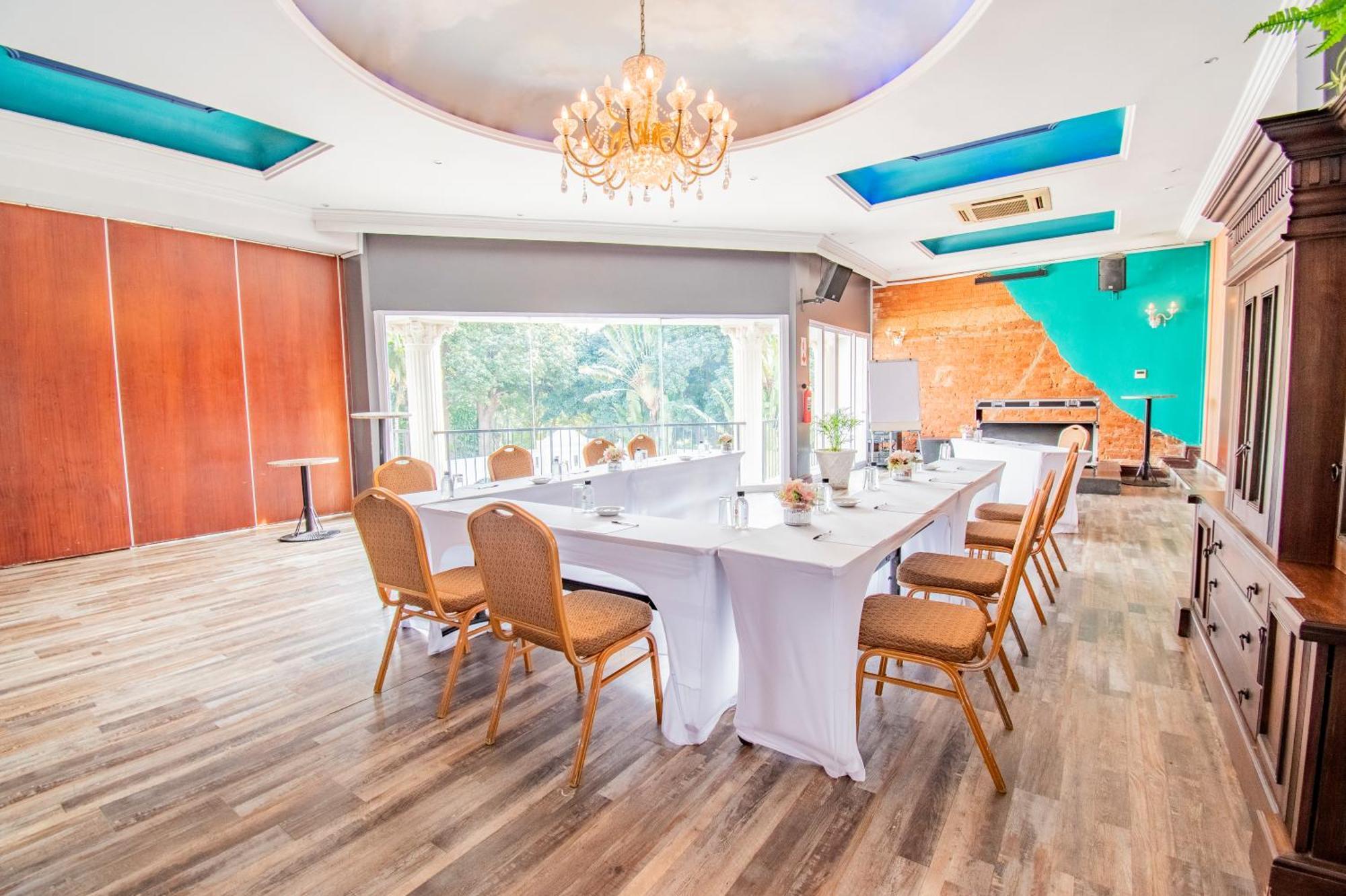 Emakhosini Boutique Hotel
